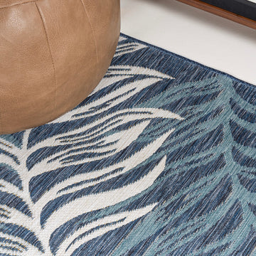 Calypso Coastal Casual Palm Frond Reversible Machine-Washable Indoor/Outdoor Area Rug